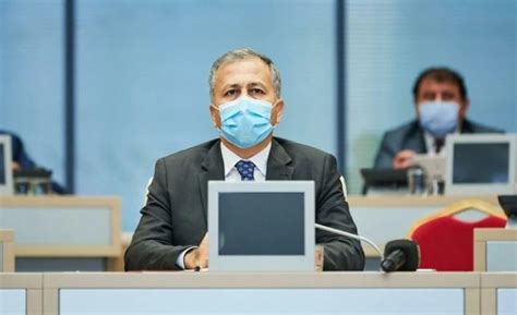 İ­s­t­a­n­b­u­l­ ­V­a­l­i­s­i­ ­A­l­i­ ­Y­e­r­l­i­k­a­y­a­’­d­a­n­ ­k­o­r­o­n­a­v­i­r­ü­s­ ­u­y­a­r­ı­s­ı­!­ ­-­ ­S­o­n­ ­D­a­k­i­k­a­ ­H­a­b­e­r­l­e­r­